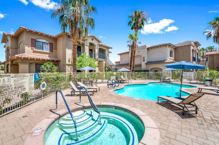 Old Town La Quinta | Family-friendly Condo | Pool - La Quinta, CA