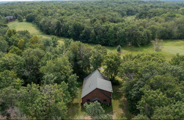 Lake Country Golf Cabin Retreat gallery image 5