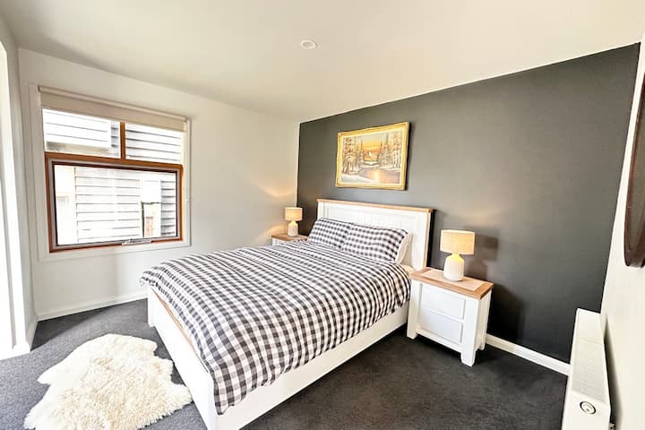 საძინებელი 3