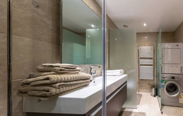 Stylish Comfort • Deger 16 Nişantaşı Retreat gallery image 4