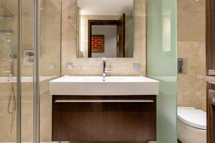 Stylish Comfort • Deger 16 Nişantaşı Retreat gallery image 3