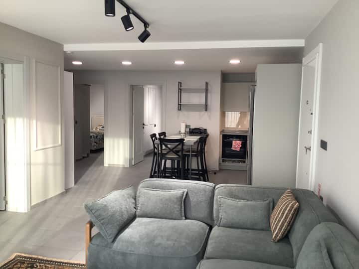 Alaçatı’da Modern Taş Villa – ÖZel Havuzlu 3+1 - Şifne