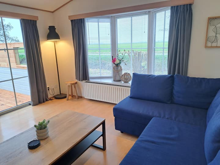 Ruim Chalet Met Weids Uitzicht En Airco - Franeker