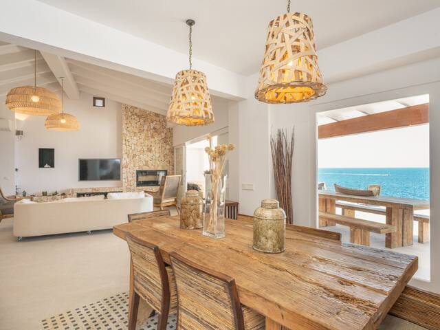 Villa right on the coast in Cap Den Font, Menorca gallery image 4