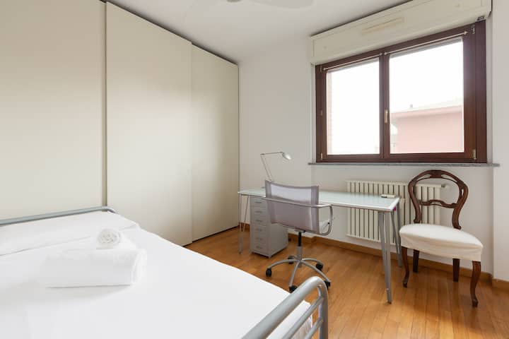 საძინებელი 1