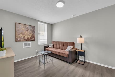 St Joseph Historic Apartment Nr Downtown Fun, WiFi
