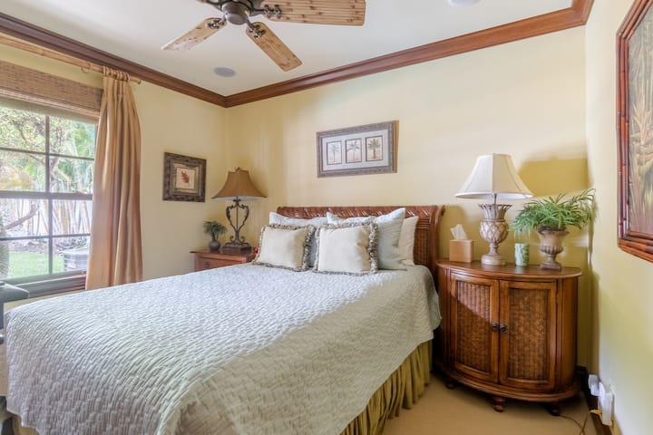 Dhoma e gjumit 2: Krevat dopio "Queen Size" dhe televizor inteligjent 55"me satelit.