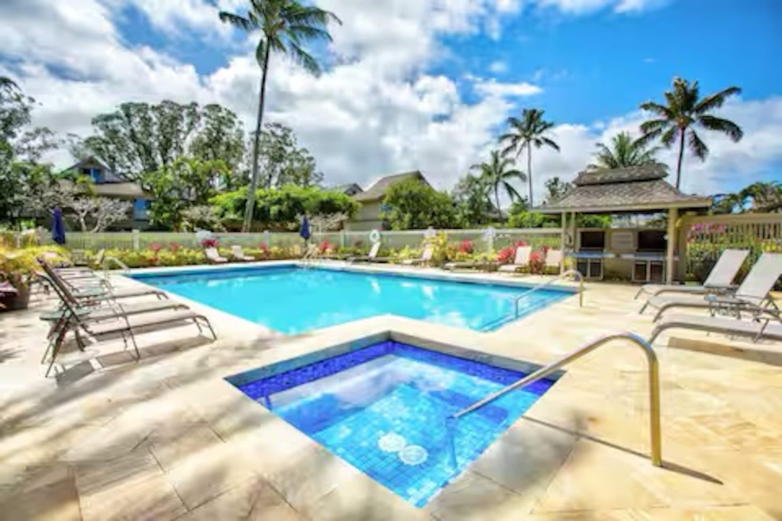 Condo in Princeville · ★4.83 · Studio · 2 beds · 1 private bath - Image 7