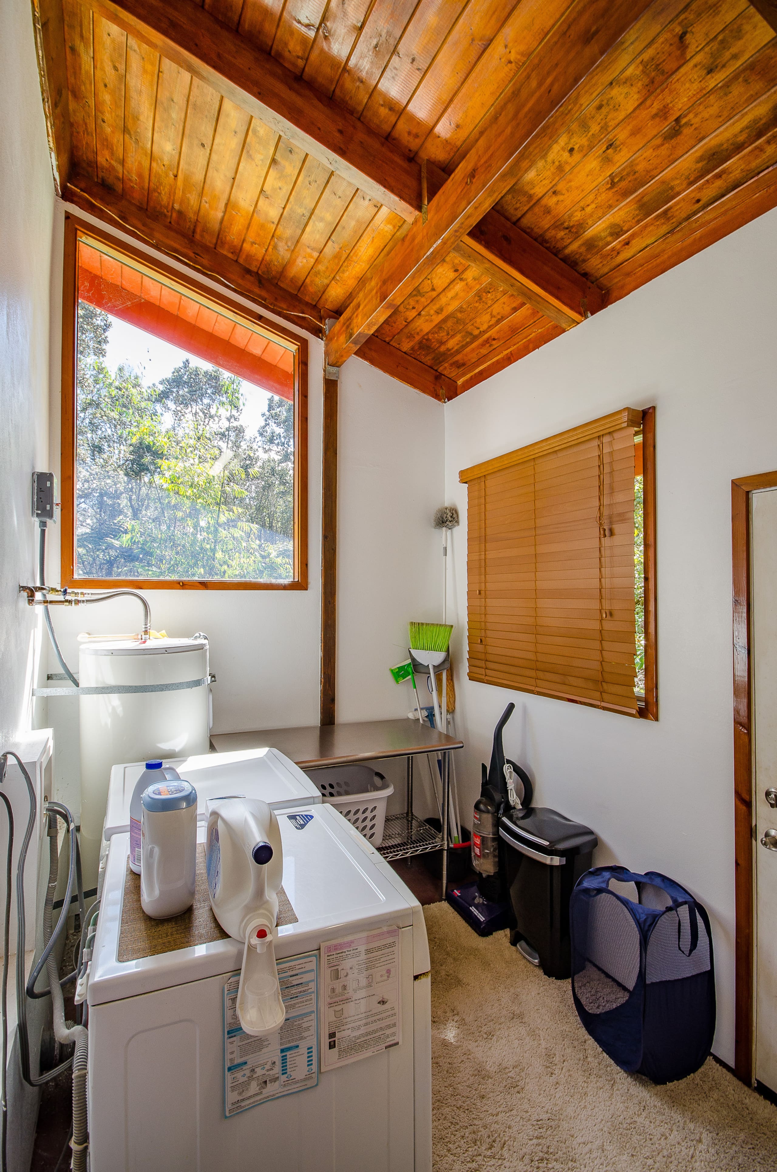 Home in Volcano · ★5.0 · 3 bedrooms · 3 beds · 2 private baths - Image 16