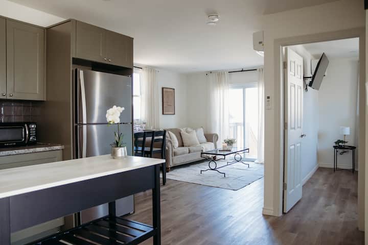 The Stanley Boutique 1-bedroom, 5 Mins From Falls - Niagara Falls, NY