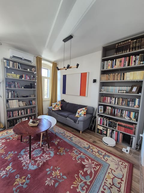 Successful Airbnb property: Lux Apartment with a Sea View in Mjesni Odbor Sveti Nikola
