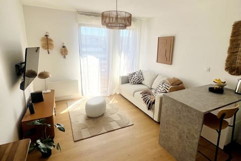 Top Airbnb: Studio Le Halo à Prés D'arènes