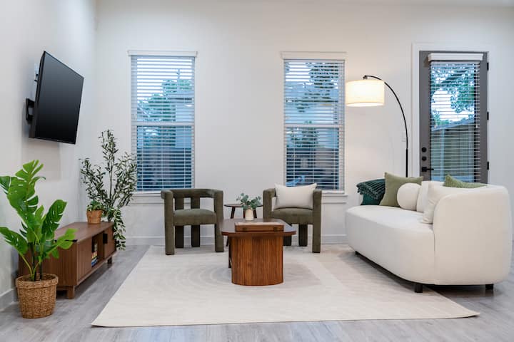 Modern Home: 5-7min To Med Center, Downtown & Nrg - Houston, TX