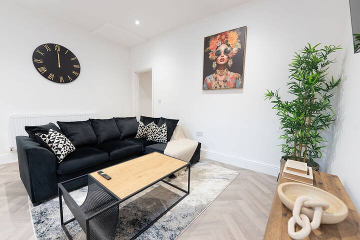 Luxury Stay by City Centre, Etihad and CO-OP Live gallery image 3