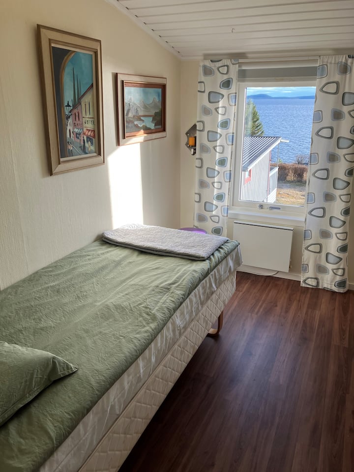 חדר השינה הסגול