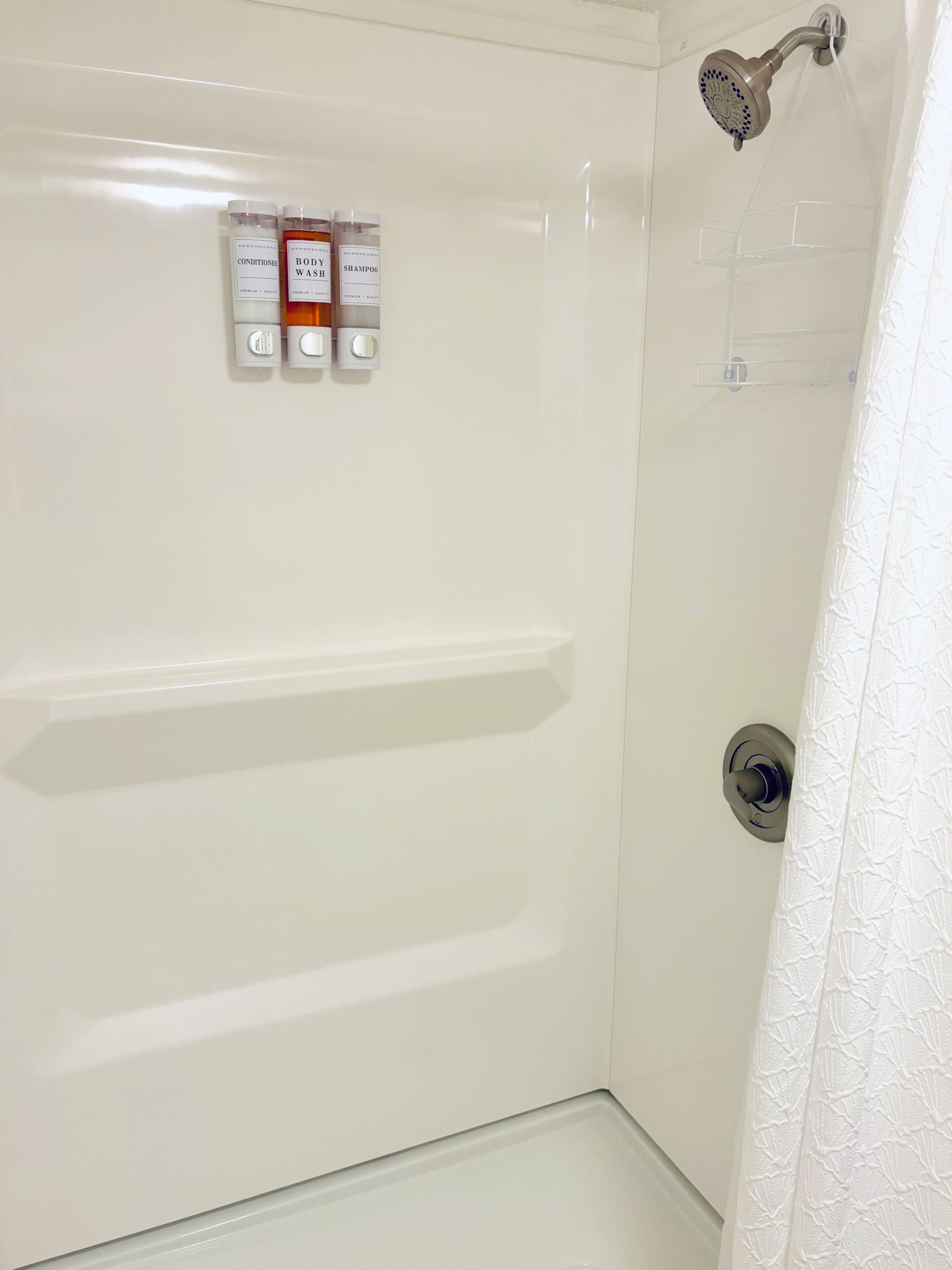 Hilo Haven w/ Pool, A/C & Wi-Fi - Photo 8