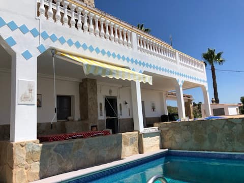 Top performing Airbnb: Beneden appartement 6 p, fiber wifi , Silves in Silves