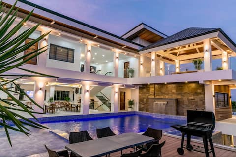 Luxury Hotspring Villa at Pansol