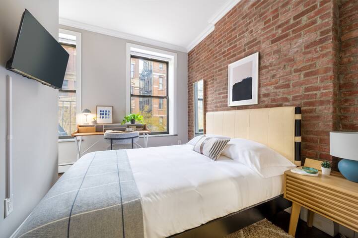 Roomrs managed Airbnb listing 1