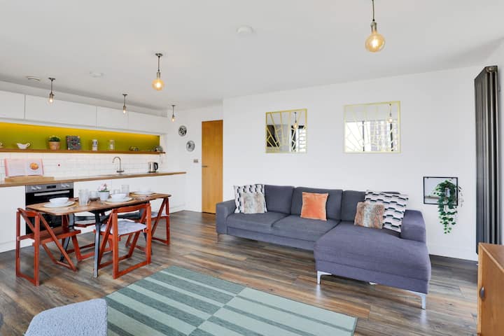 2br Near Center &Canary Wharf | Wraparound Balcony - Londres