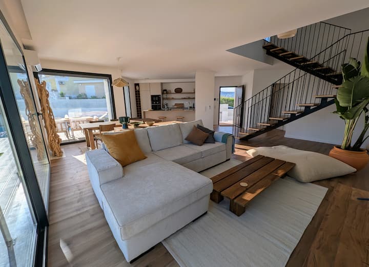 Caparica Sun & Serenity Villa, W/ Pool And Bbq - Costa da Caparica