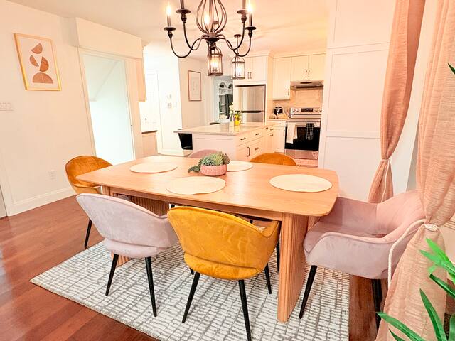 Modern 8 Bedroom Entire Home w/Backyard BBQ deck gallery image 5