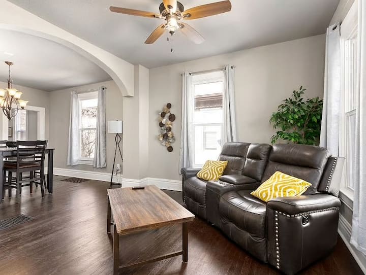 2br Furnished Gem Near Hospital - Pueblo, CO