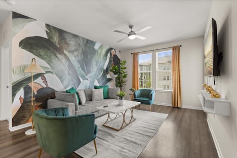 Emerald Grove - Close to Disney