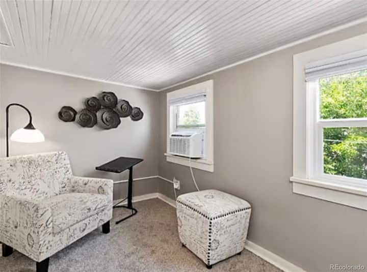1br Furnished Gem Near Hospitals - Pueblo, CO