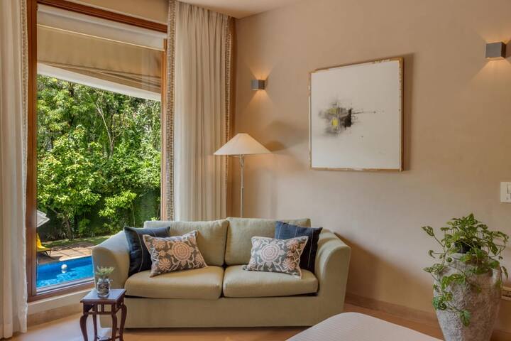 Living room image 10