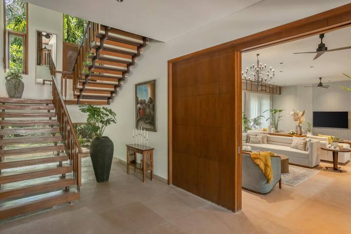 Living room image 8