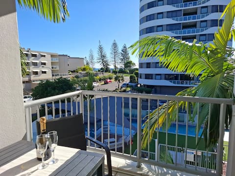 Ocean vista & walking distance!