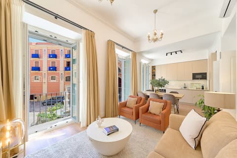 Anuncio de Airbnb popular: Quiet Place in Historic Plz San Francisco Malaga en Málaga