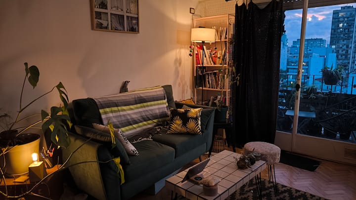 Apartamento de 2 quartos com varanda em Almagro