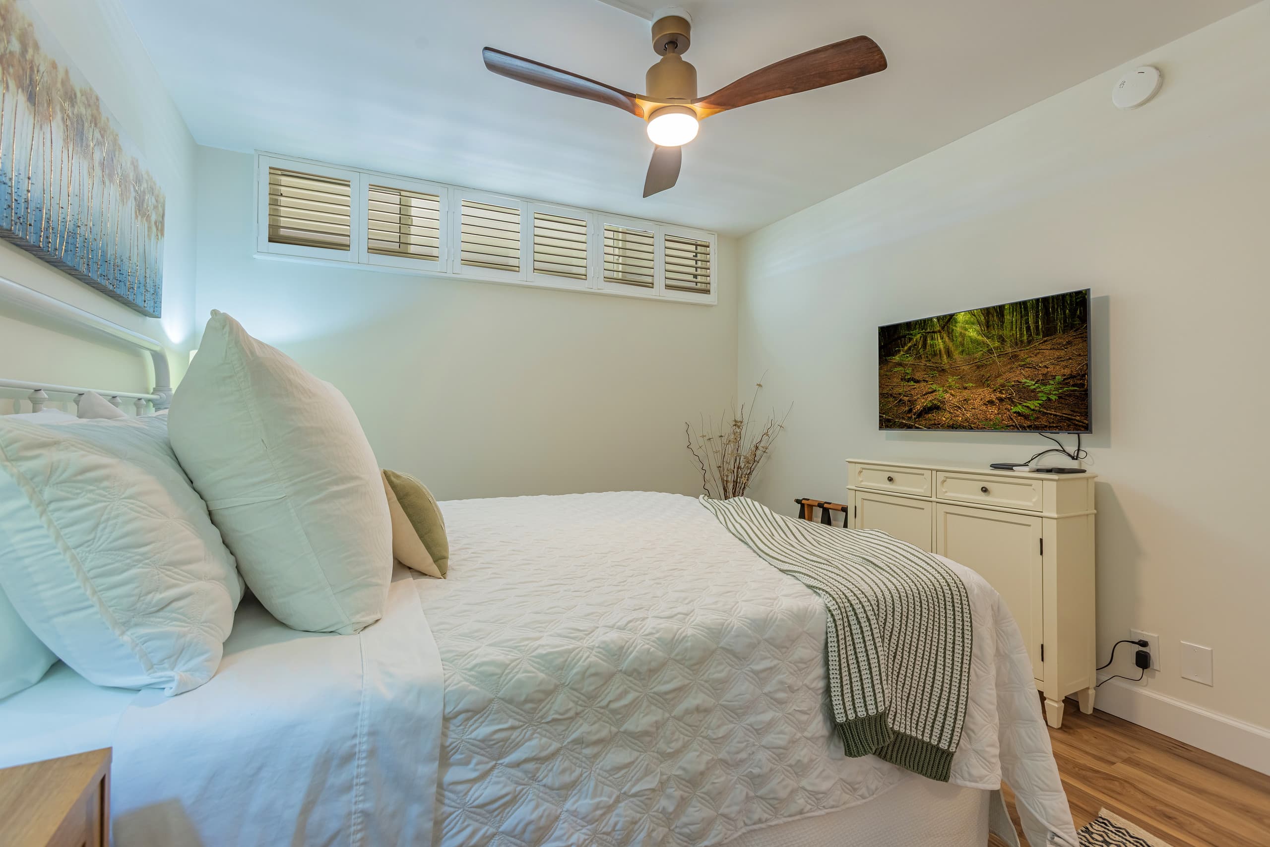 Mavi Bay luxury ocean view condo - Image 2