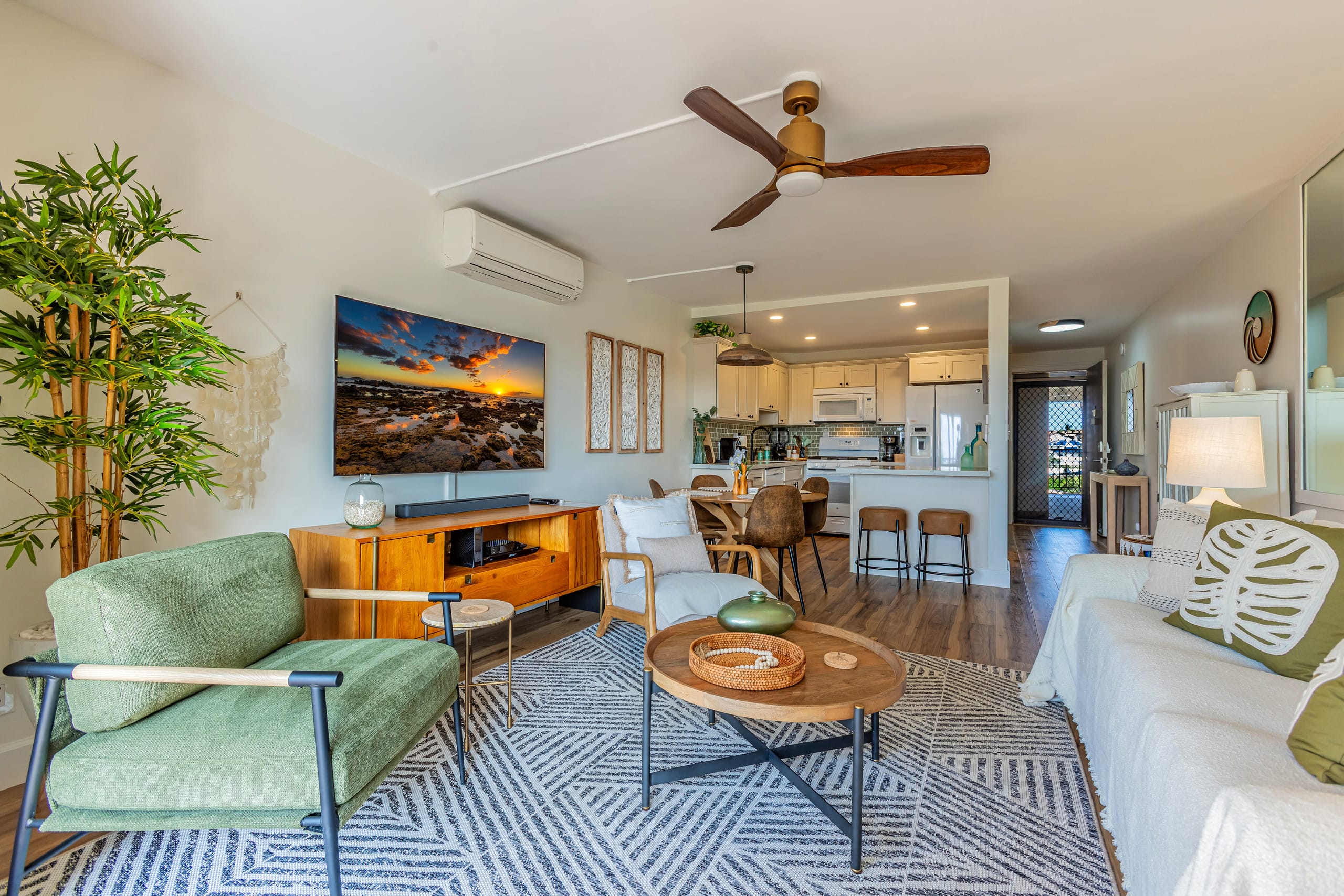 Mavi Bay luxury ocean view condo - Image 1