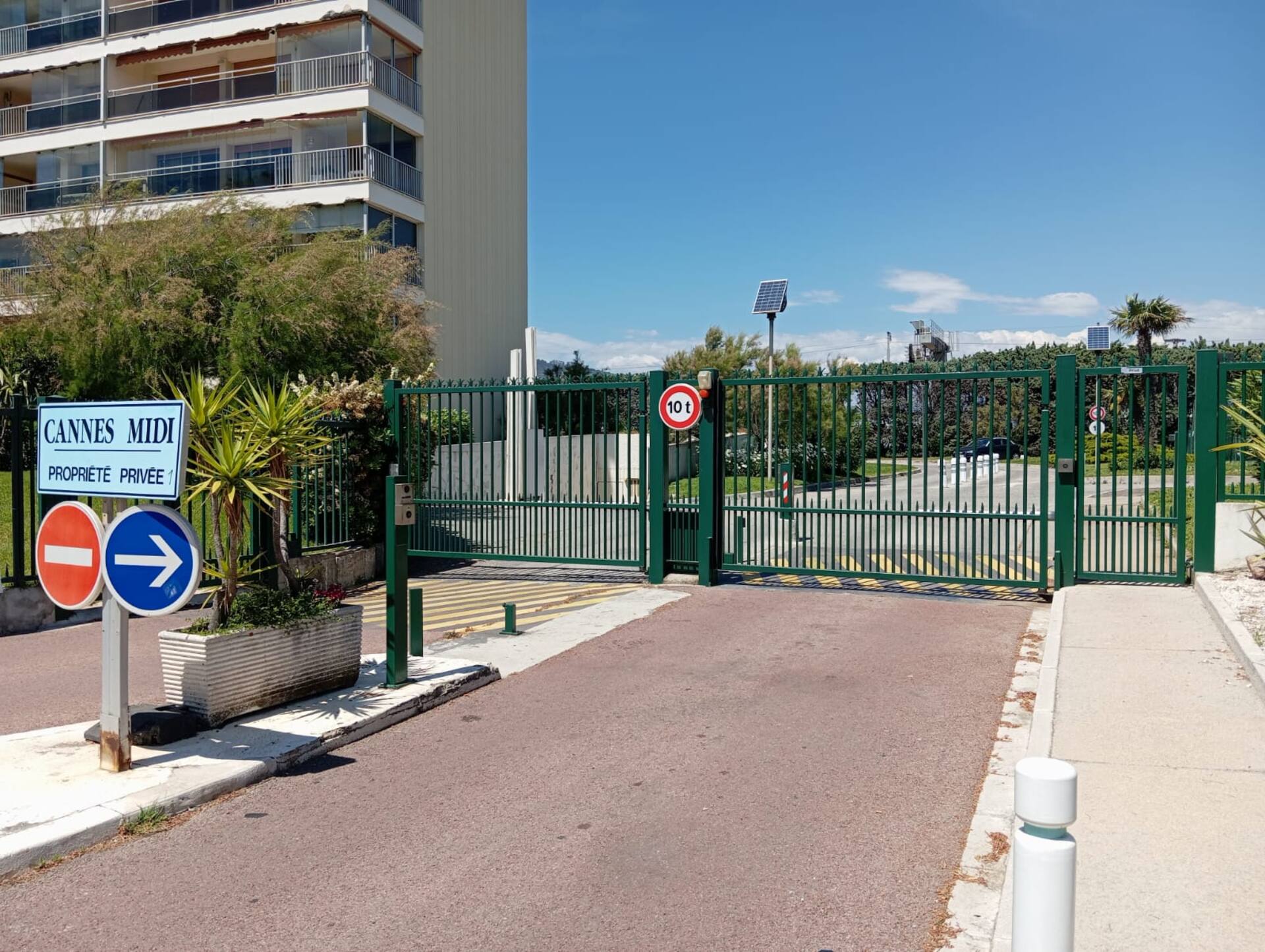 Waterfront Studio, Boulevard du Midi, Terrace, Parking — foto 3
