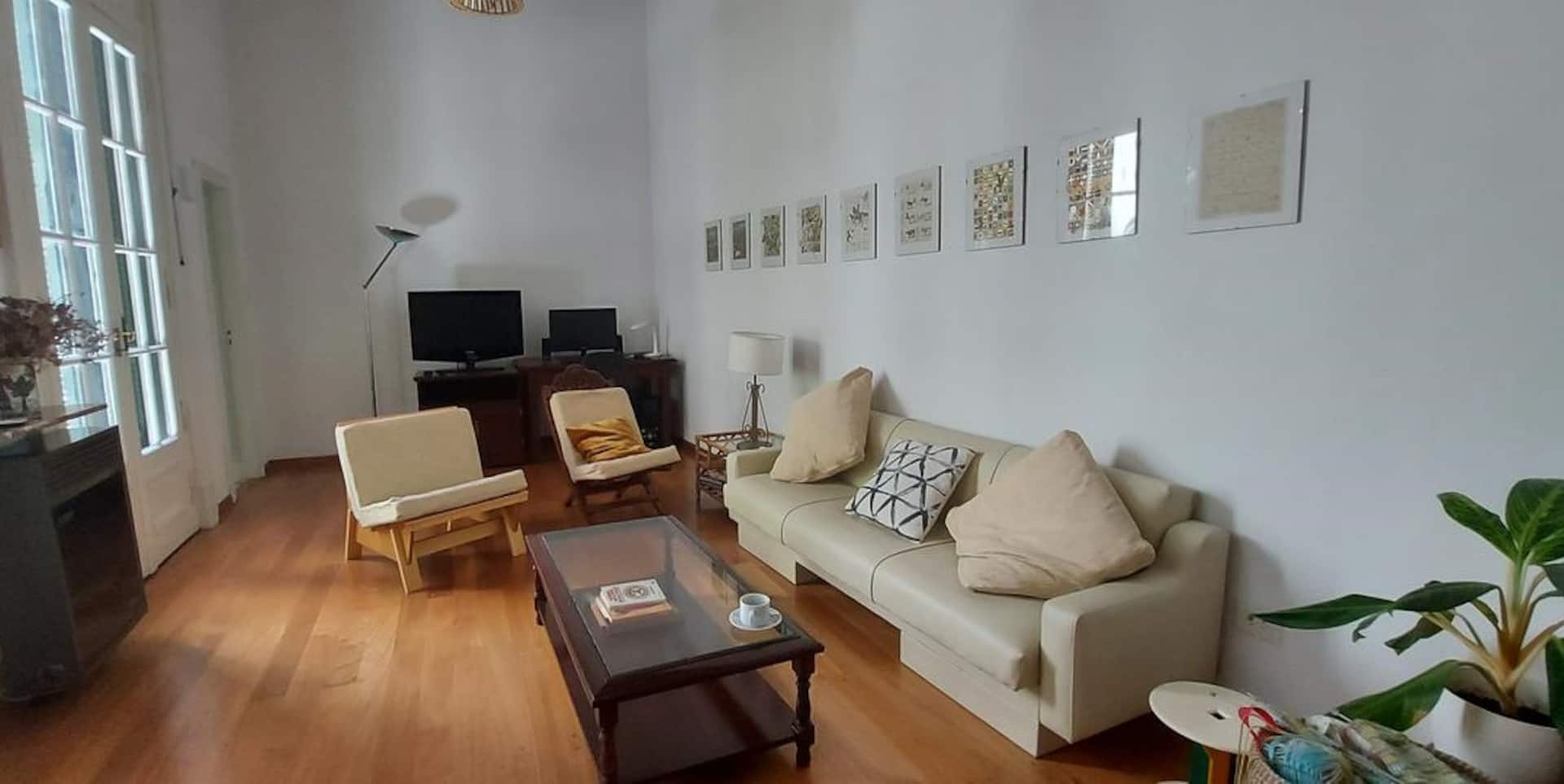 Loft apartment in Monserrat