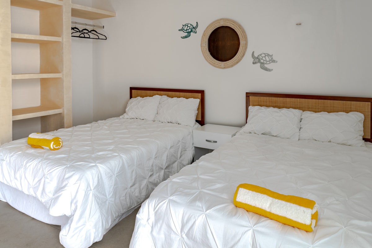 החדר ממוקם בקומה השנייה