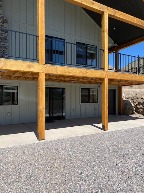 Trailside Basement w/ Stunning Candy Mtn Views