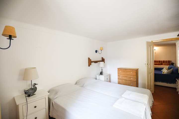 საძინებელი 1