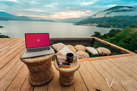 Luxury Cabin Volcano Views – Lakefront.