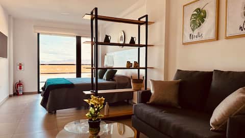 Anuncio de Airbnb popular: New Studio: Best Views and a Beautiful Balcony en Tierra Del Fuego