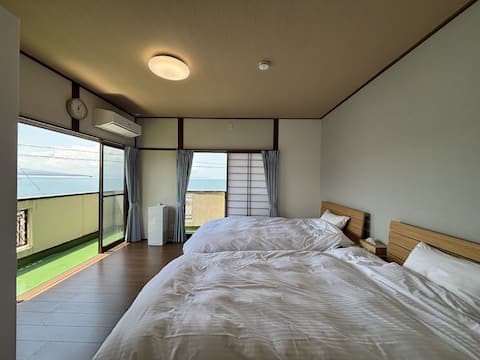Kamitenkusa/2 free parking lots/up to 12 people/Beautiful Tenkusa sea view whole house rental "UmiSo