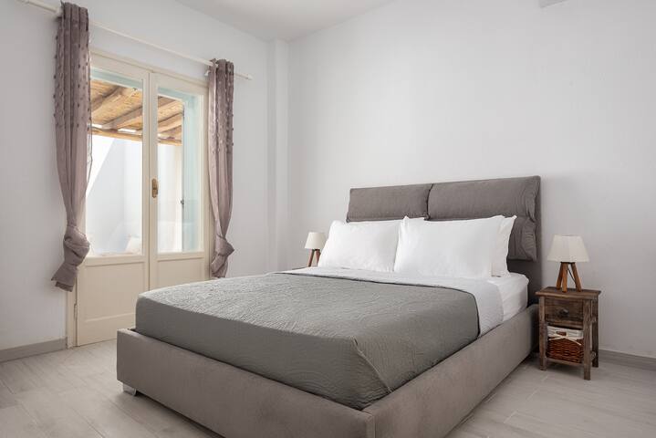 Estia’s Residence gallery image 5