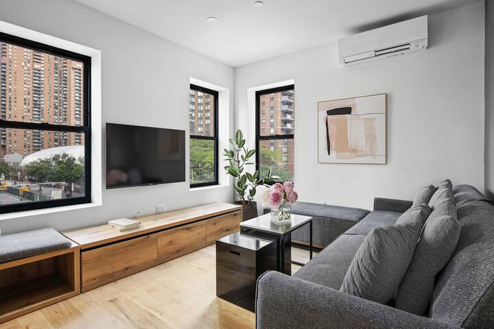 Two Bedroom – Newly Renovated – Washer/Dryer gallery image 2