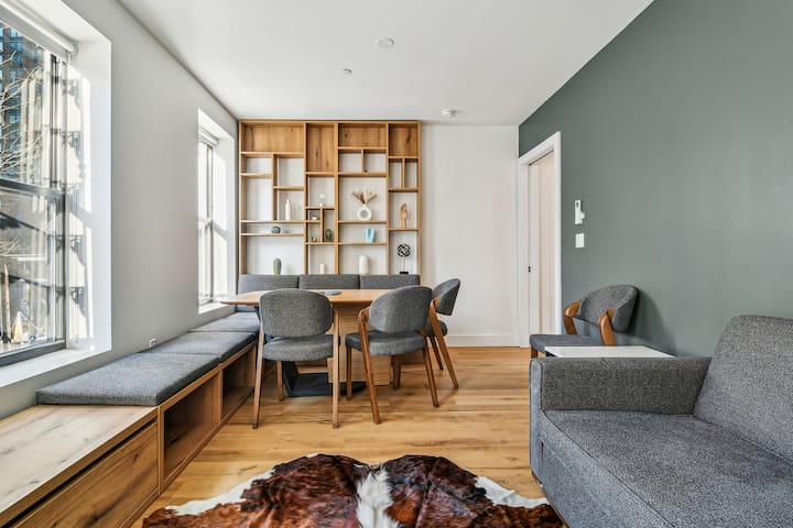 Three Bedroom – Newly Renovated – Washer/Dryer gallery image 2