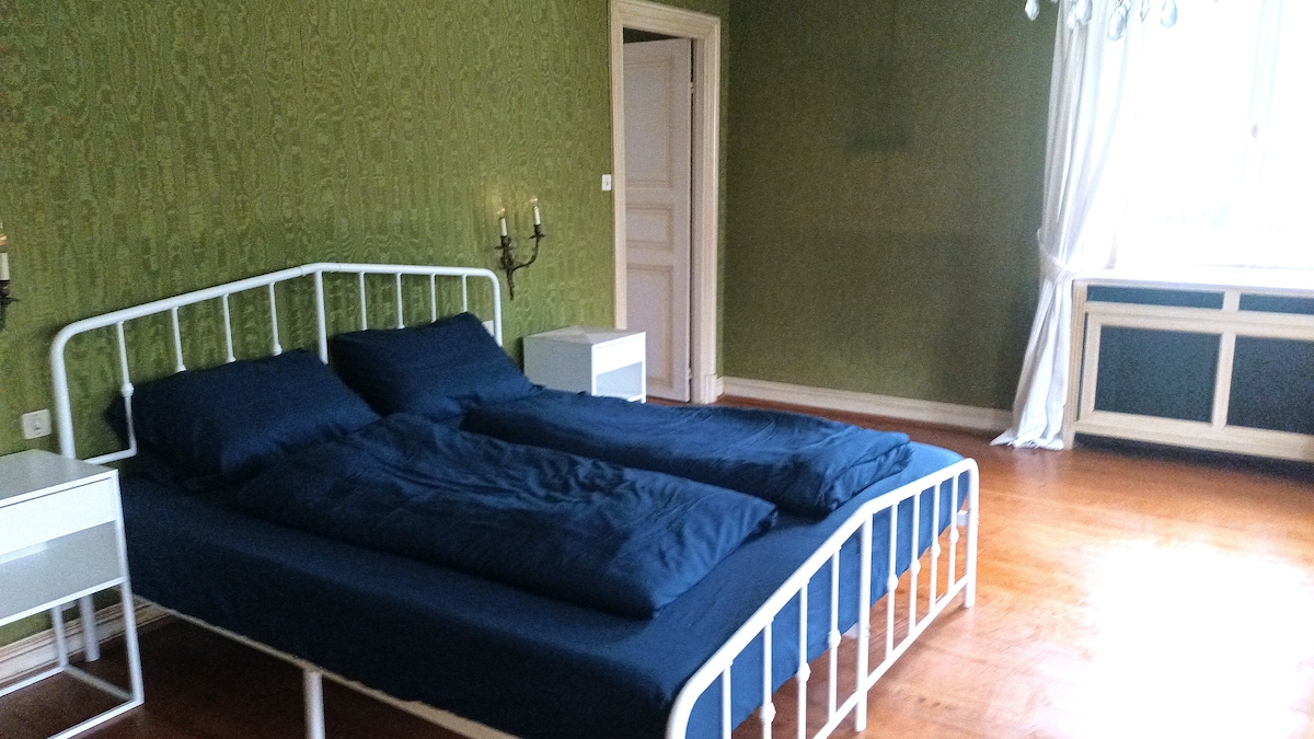 غرفة النوم 1