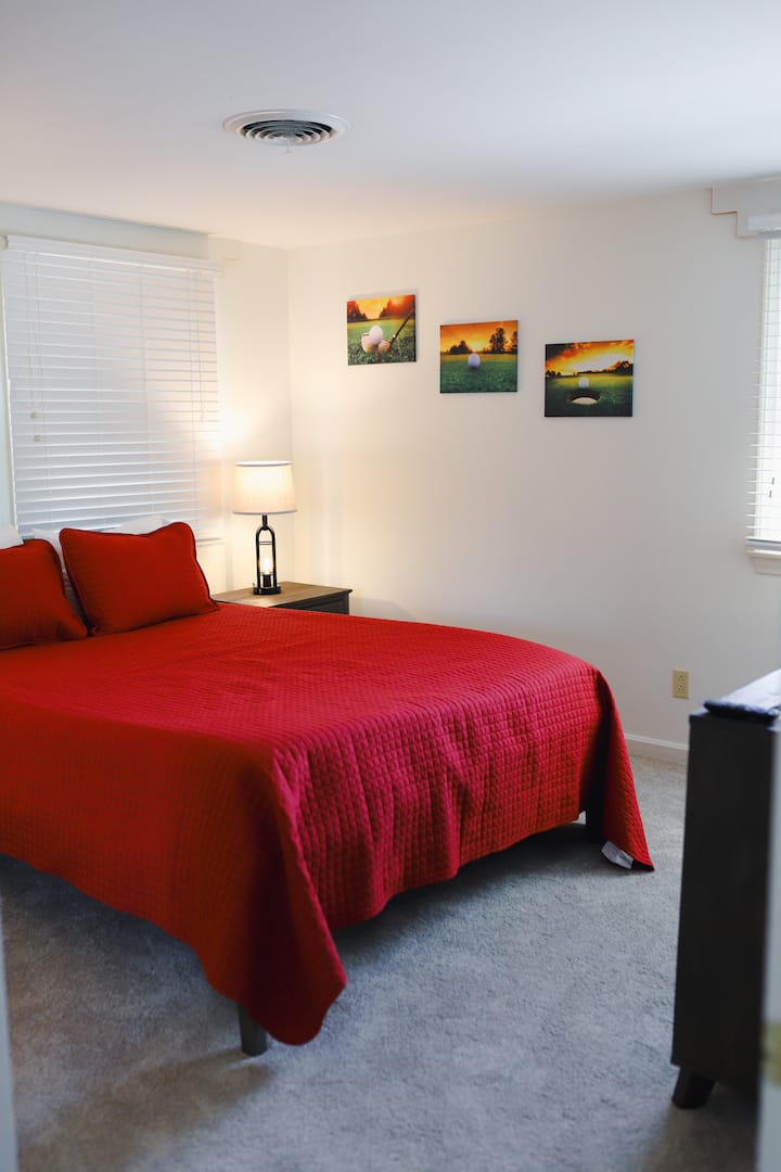 Izba Queen č.1 so 40-palcovou televíziou Roku