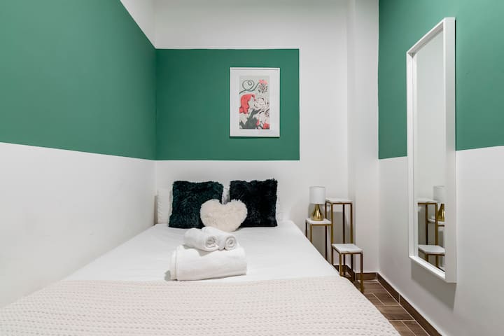 غرفة النوم 2